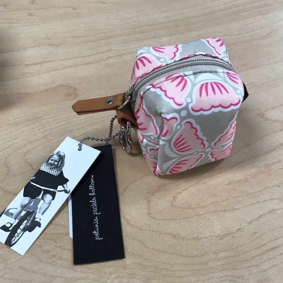 petunia pickle bottom pacifier porter